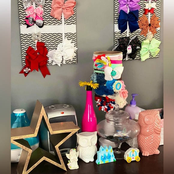 Have Fun Exploring; Wear It Like Mads & Mads Mom Boutique & Well Loved Closet - Picture 5 of 16